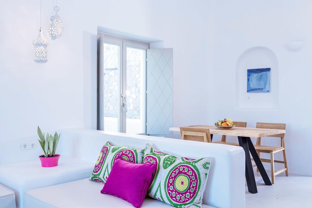 Skyfall Suites - Adults Only Pyrgos Kallistis Room photo